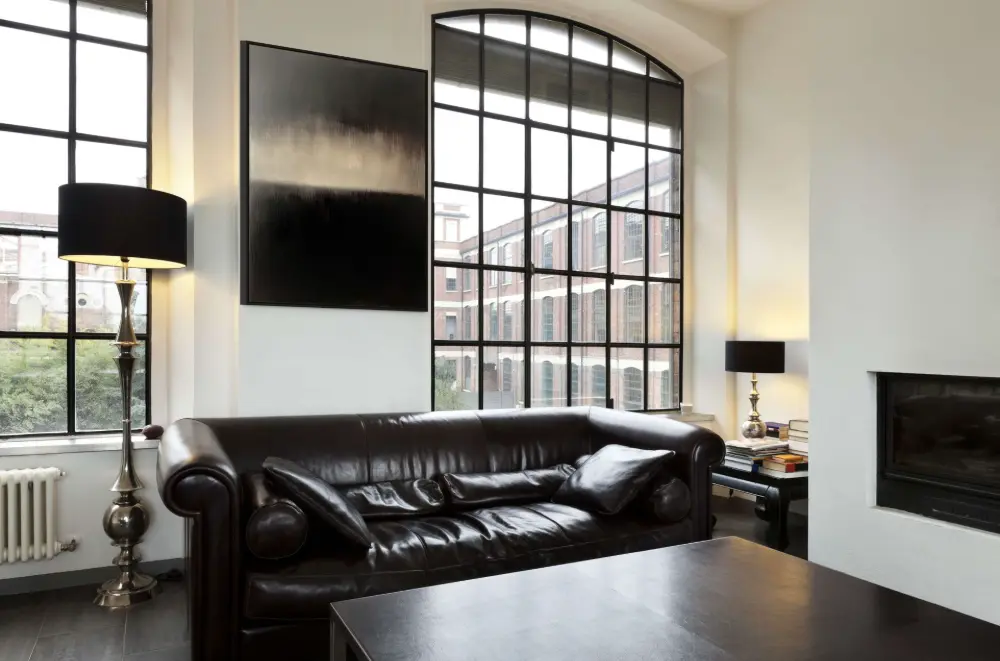 NOČNÍ HORIZONT - ABSTRAKTNÍ OBRAZ (AAA 113) 5 Monochrome image with vertical structure in dark grey and black tones