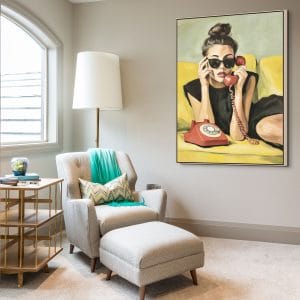 Dárek do nového bytu – žena s červeným telefonem | originální malba