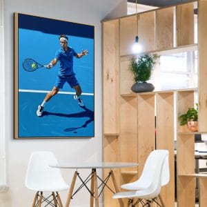 Ručně malovaný Obraz tenis s názvem Vítězný forhend zobrazující tenistku v nápřahu na antukovém kurtu zalitým sluncem